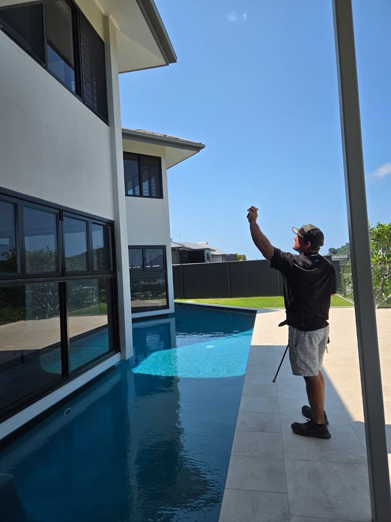 Cairns Pre-Purchase Building Reports and Pest Services pest control work in Brinsmead
