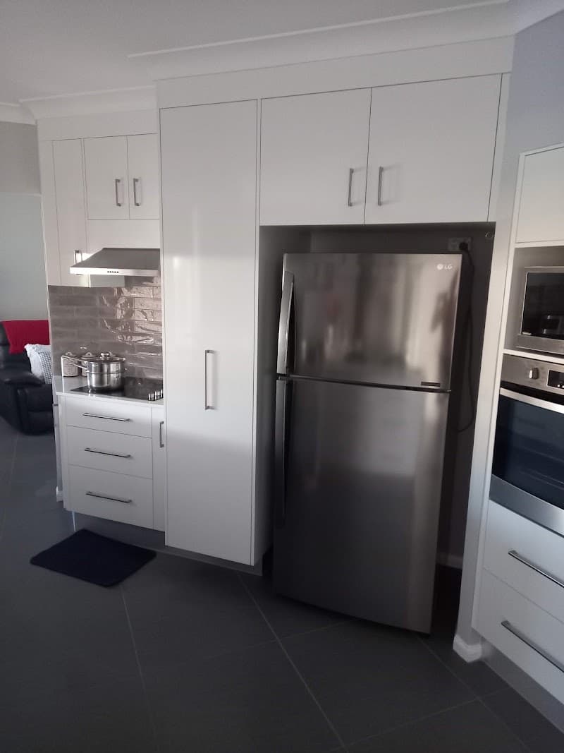Cairns Specialized Cabinets kitchen renovation work in Edmonton