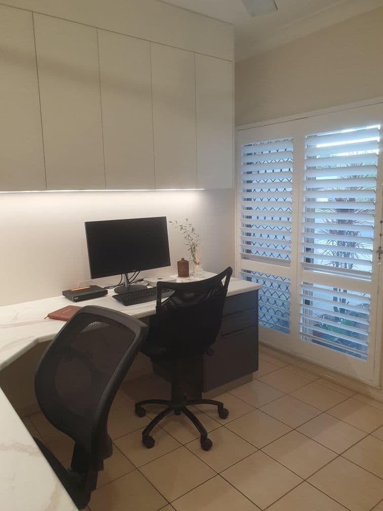 Cairns Specialized Cabinets kitchen renovation work in Edmonton