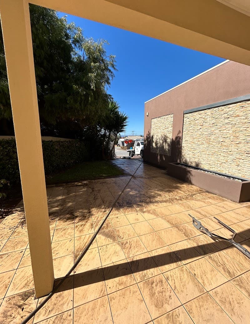 Calibre Exterior Cleaning pressure washing work in Prospect