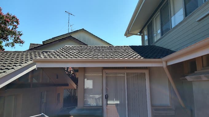 Cambridge roofing roofing work in Ermington
