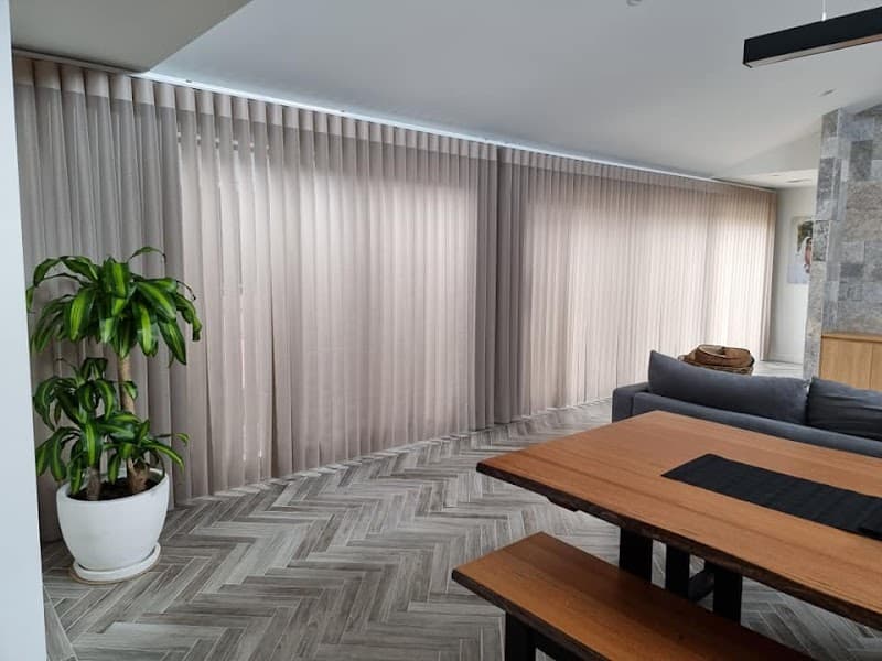 Canberra Blinds, Awning & Curtain Centre curtains & blinds work in Fyshwick