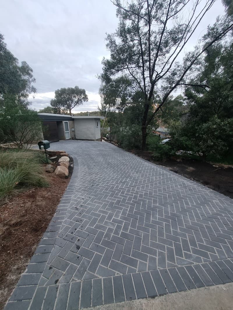 Canberra Clear Landscaping landscaping work in MacGregor