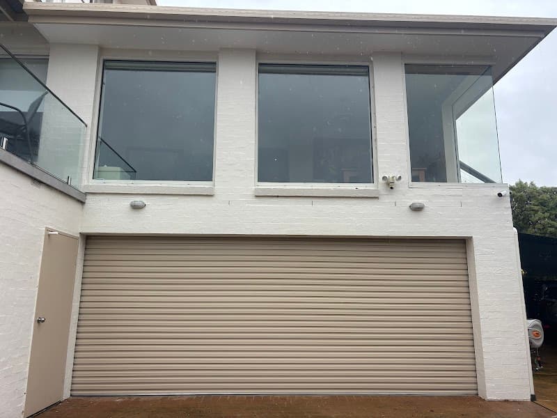 Canberra Garage Doors (CGD) garage doors work in Mitchell