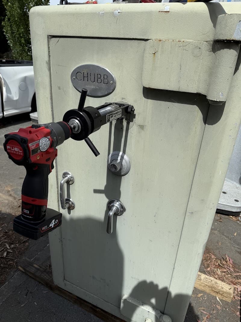 Canberra Safecrackers LOCKSMITH locksmith work in Dickson
