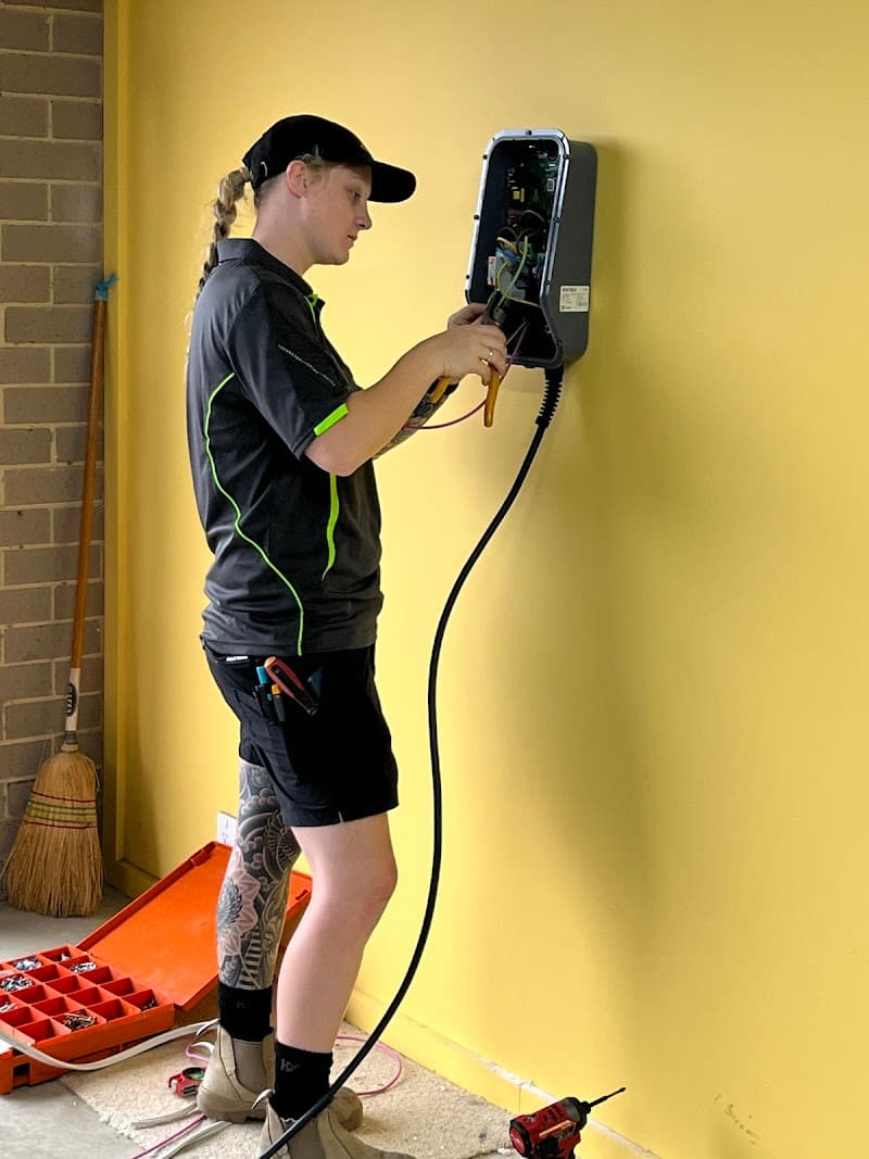 Capital Home Electrical electrician work in Karabar