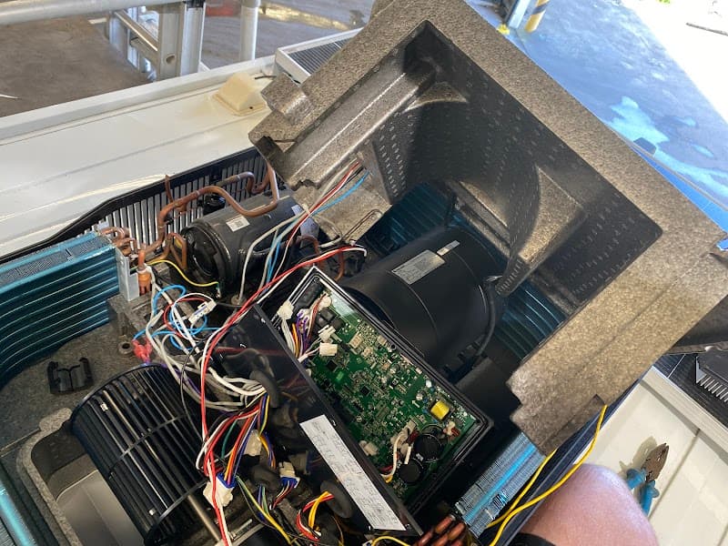 Caravan Appliance and Air Conditioning Repairs appliance repair work in Slacks Creek