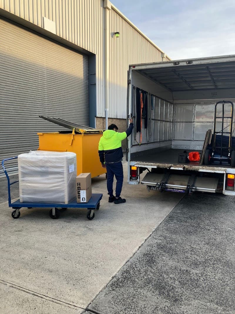 CargoLink Removals & Logistics removalist work in North Geelong