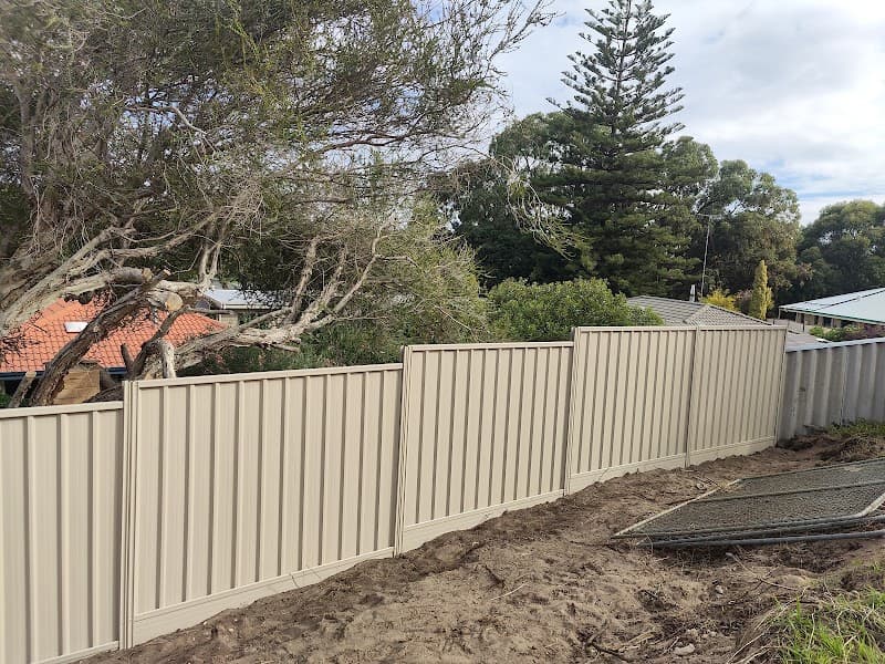 Carter's Fencing fencing work in Davenport