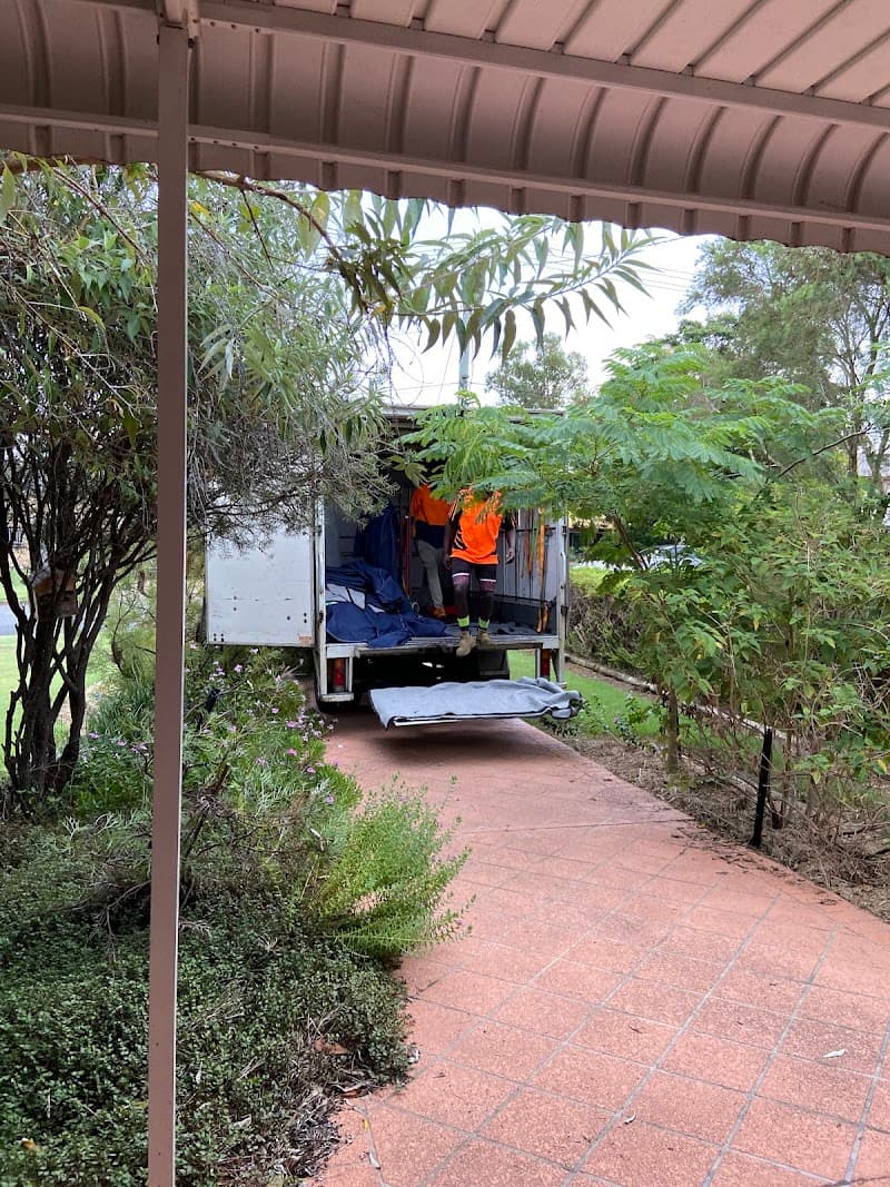 CBD Movers Brisbane removalist work in Loganholme