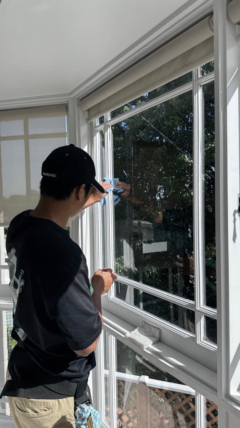 C.ClearView Pro gutter cleaning work in Dee Why