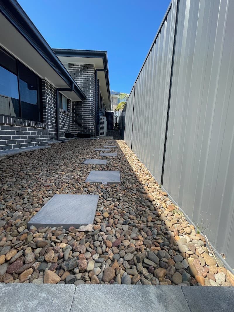 Central Coast Fencing & Gates fencing work in West Gosford