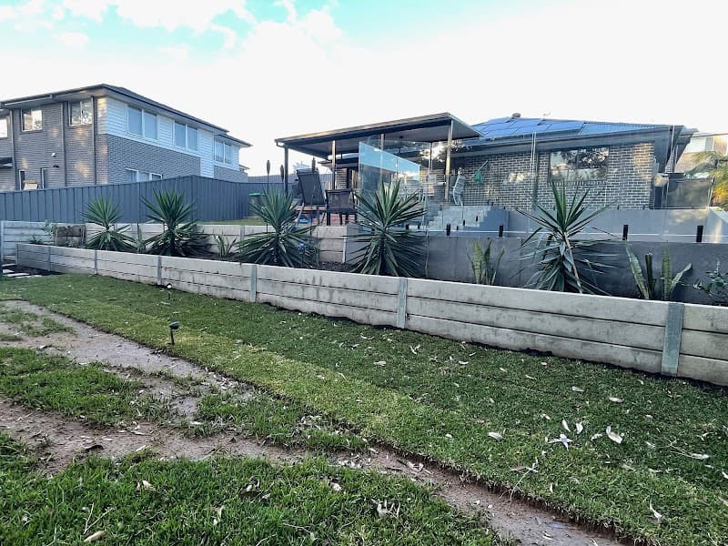 Central Coast Fencing & Gates fencing work in West Gosford