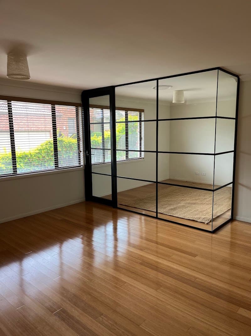 Central Coast Shopfronts & Architectural Windows glass & glazier work in Lisarow