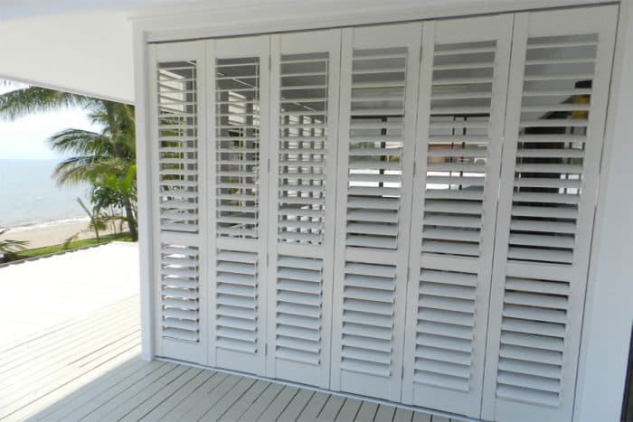 Central Coast Shutters Blinds & Awnings curtains & blinds work in Bateau Bay