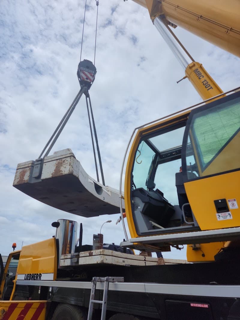 Centurion Rockhampton Depot 2 removalist work in Kawana
