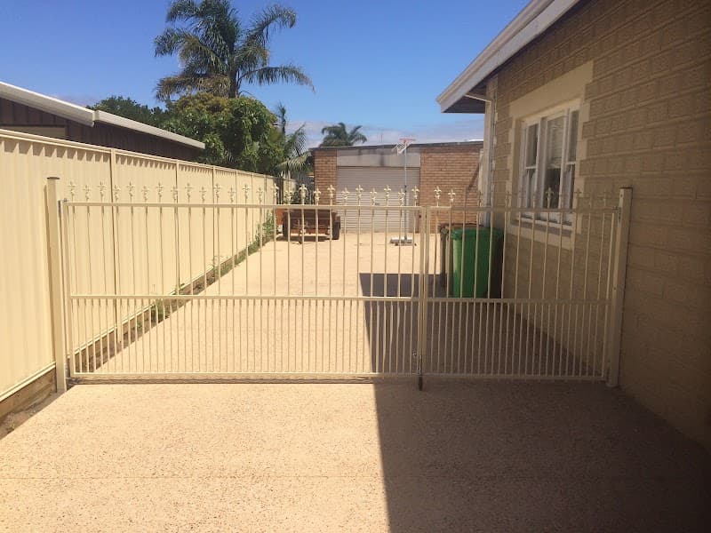 Chambers Fencing fencing work in East Bunbury