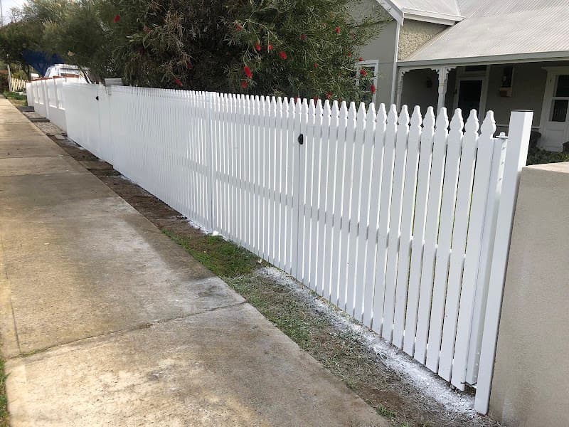 Chambers Fencing fencing work in East Bunbury