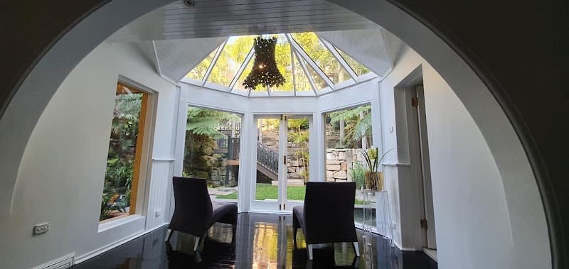 Chameleon Painters Pty Ltd painter work in Mona Vale