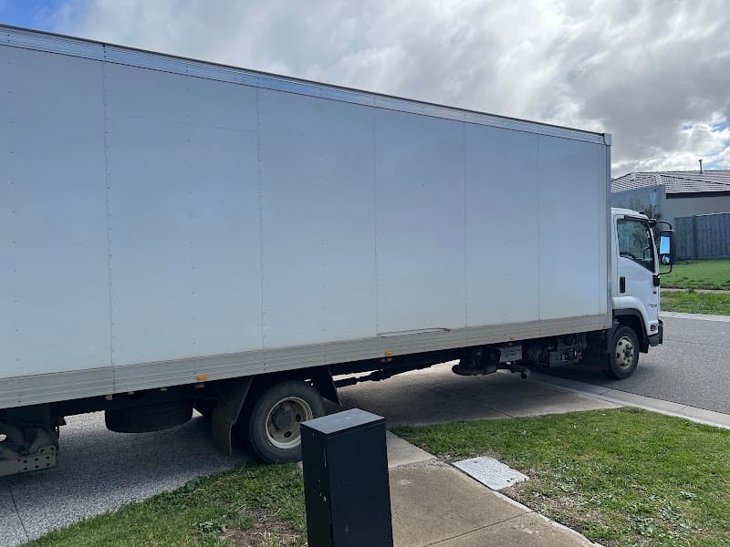 Cheap Removals Victoria removalist work in Point Cook