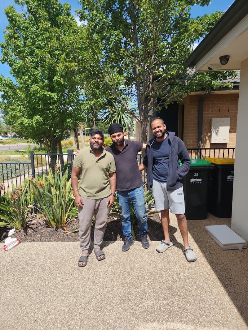 Cheap Removals Victoria removalist work in Point Cook