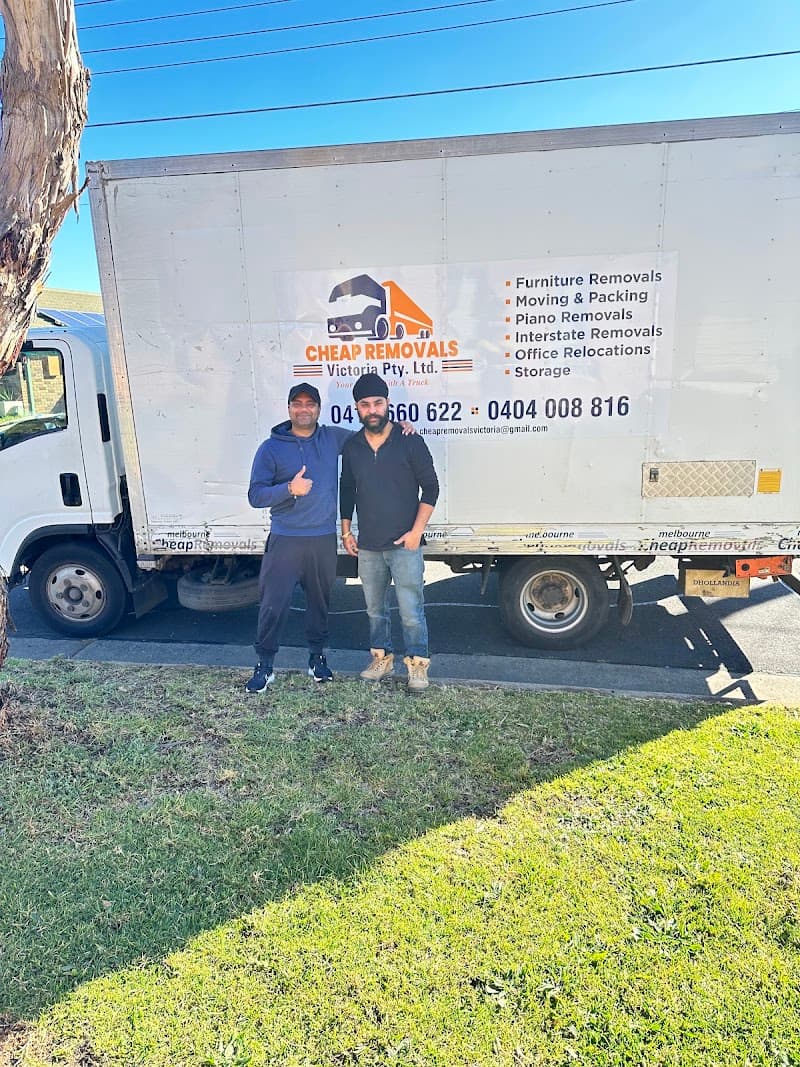 Cheap Removals Victoria removalist work in Point Cook