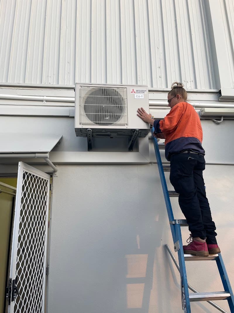 Chilly Air air conditioning work in Currajong