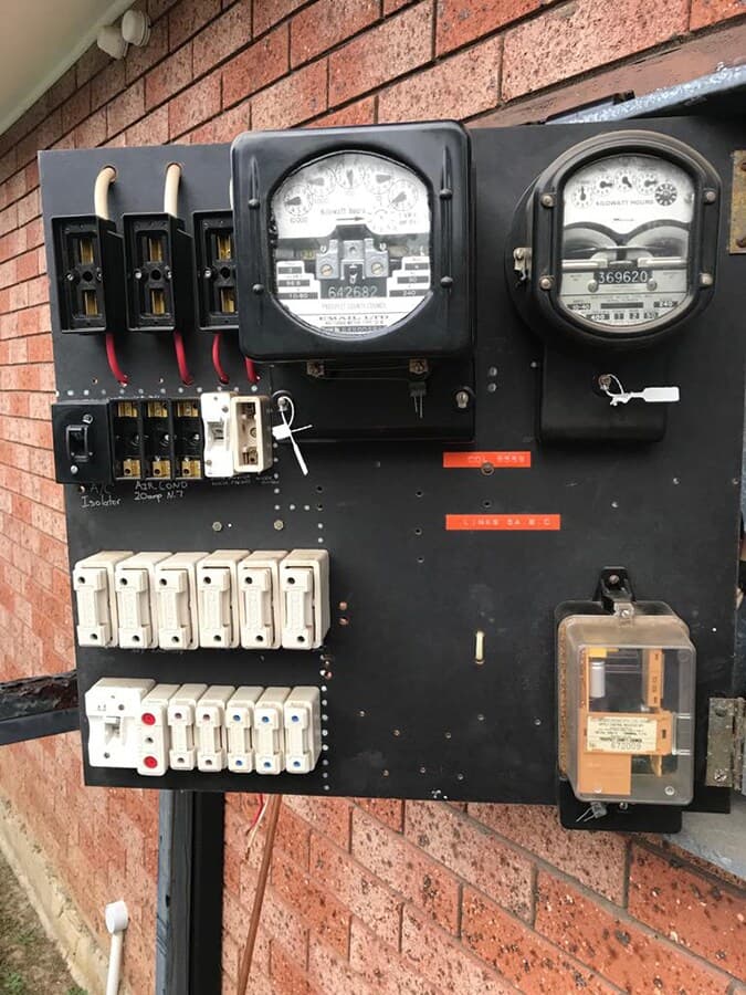 Chris Poli Electrical Services & Mini Excavation Penrith electrician work in Penrith