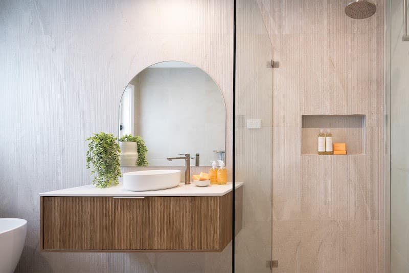 Citicoast Showerscreens and Glass glass & glazier work in Erina