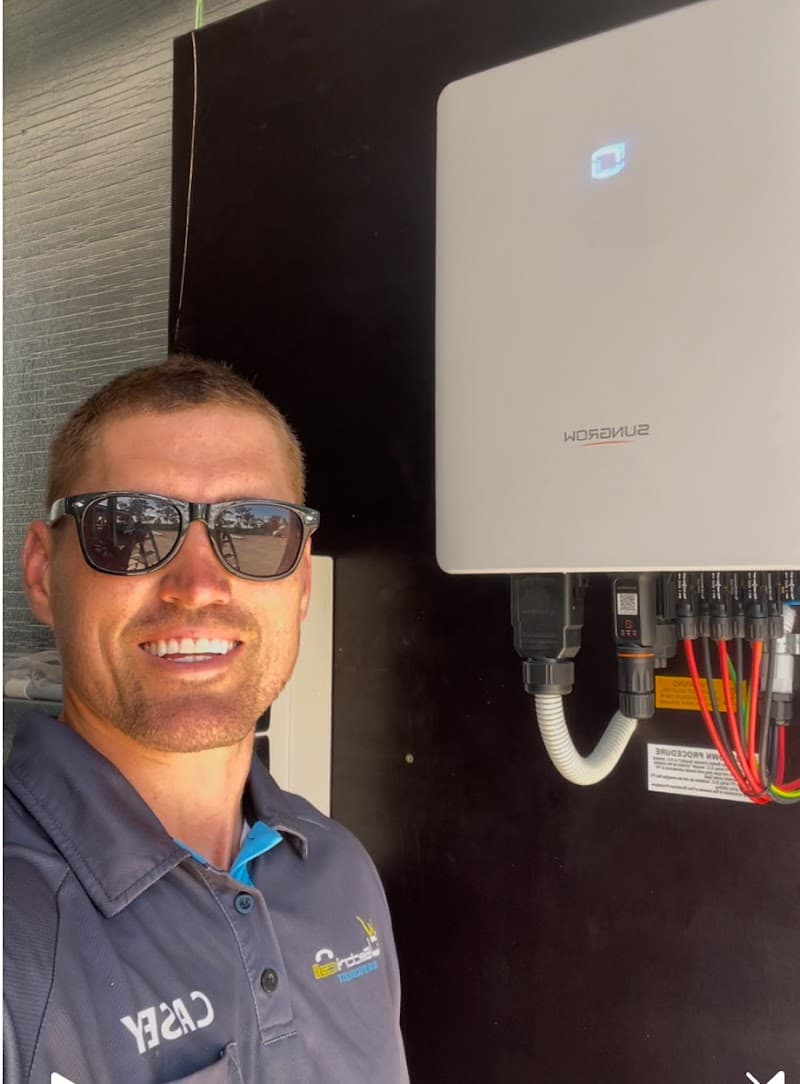 CJ ELECTRICALL solar panel installation work in Wondunna