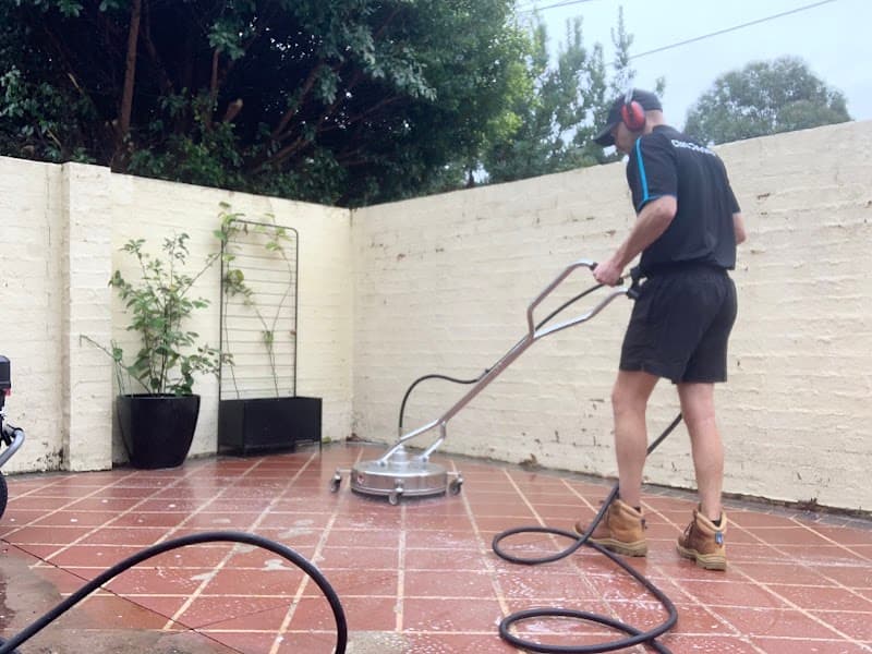 Clark Cleaning Co gutter cleaning work in Caringbah