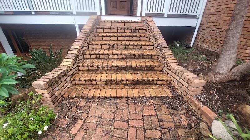 Clean Again Pressure Washing oven & bbq cleaning work in Tivoli