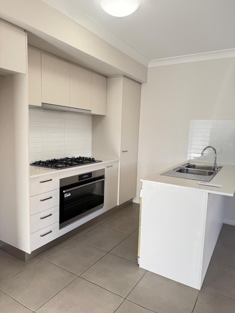 Clean Australia Service Penrith carpet cleaning work in Claremont Meadows