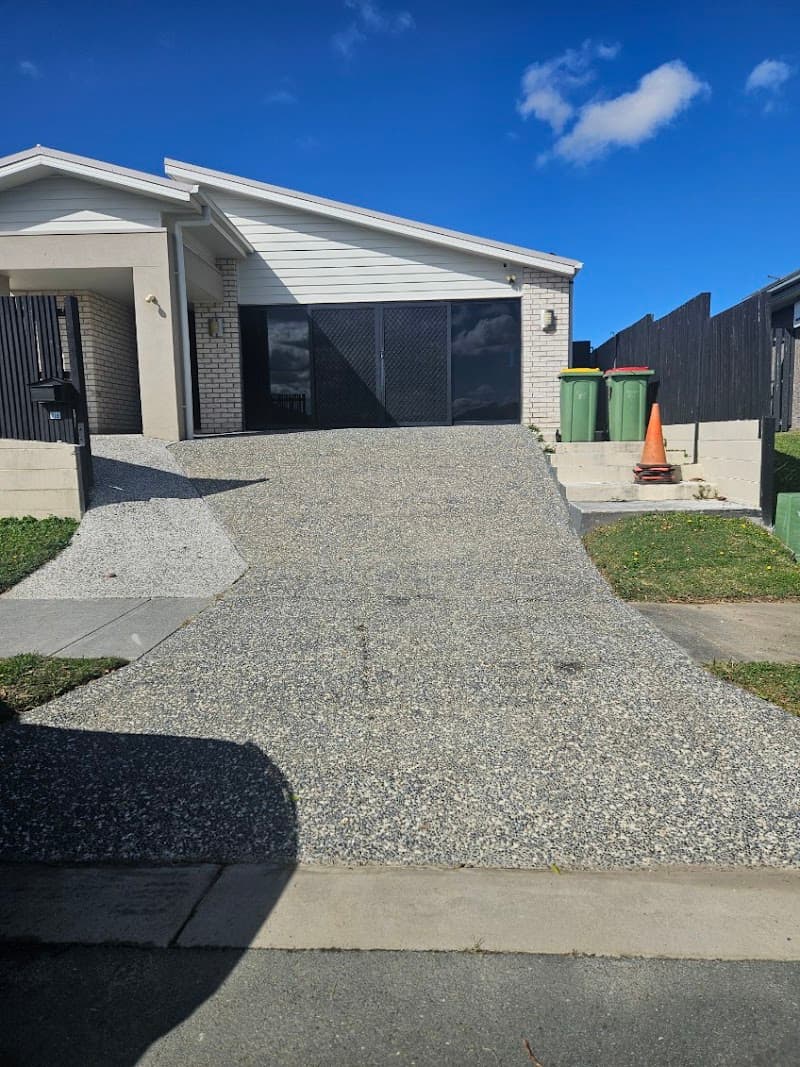 Clean Co Pressure Washing pressure washing work in Yarrabilba