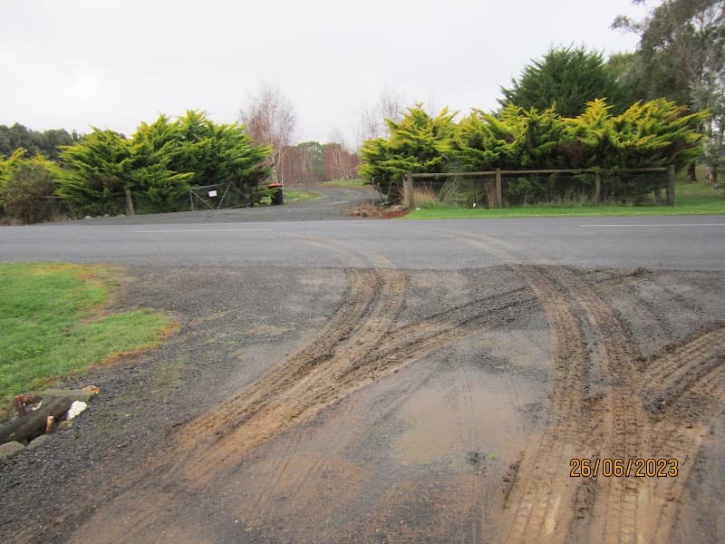Cleanaway East Bendigo Solid Waste Services rubbish removal work in East Bendigo