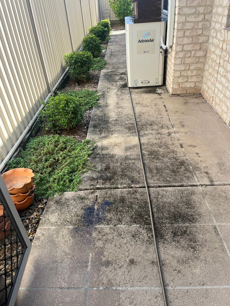 CLEANER DRIVEWAYS CLEVELAND pressure washing work in Cleveland