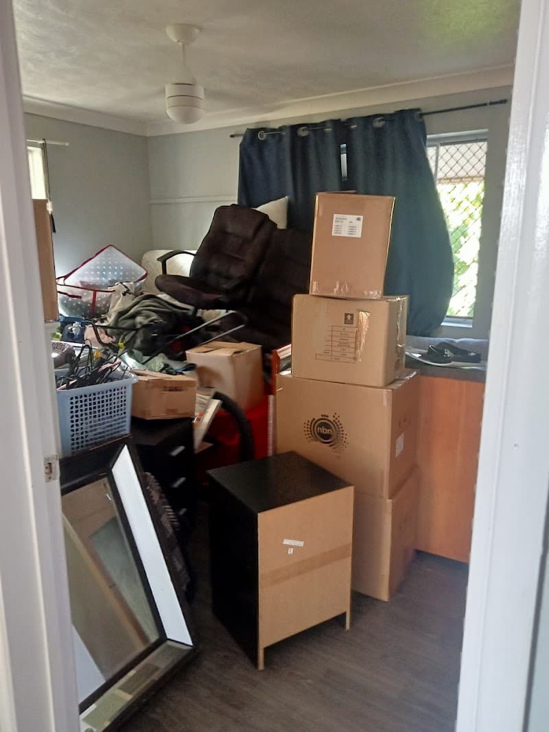 Cleans and Moves oven & bbq cleaning work in Wilsonton Heights