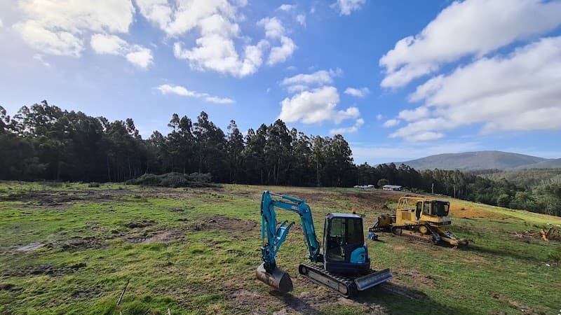 Clear Cut Contracting demolition work in Derwent Park