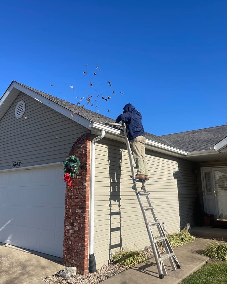 Clear Flow Gutter Cleaning gutter cleaning work in Geelong