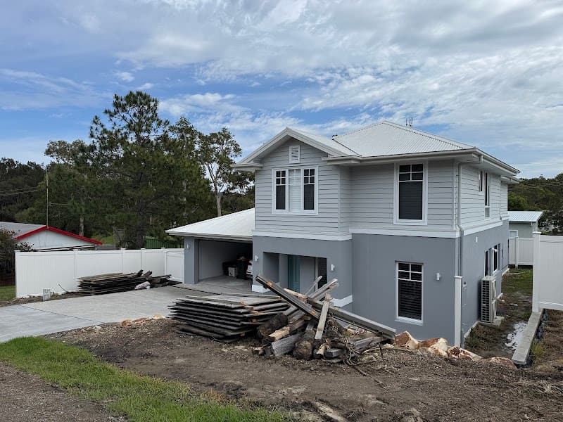 CLEENUPS Skip Bins rubbish removal work in Port Macquarie
