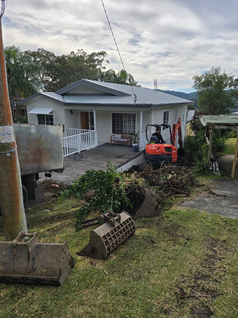 Coast to Coast Excavations demolition work in Empire Bay