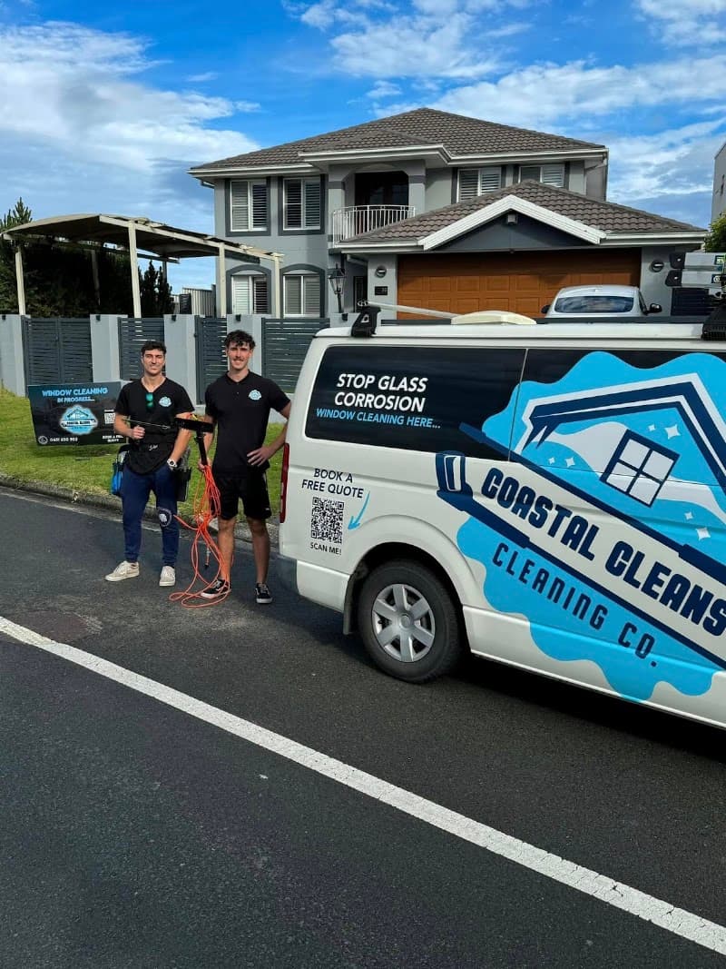 Coastal Cleans Cleaning Co. gutter cleaning work in Bateau Bay