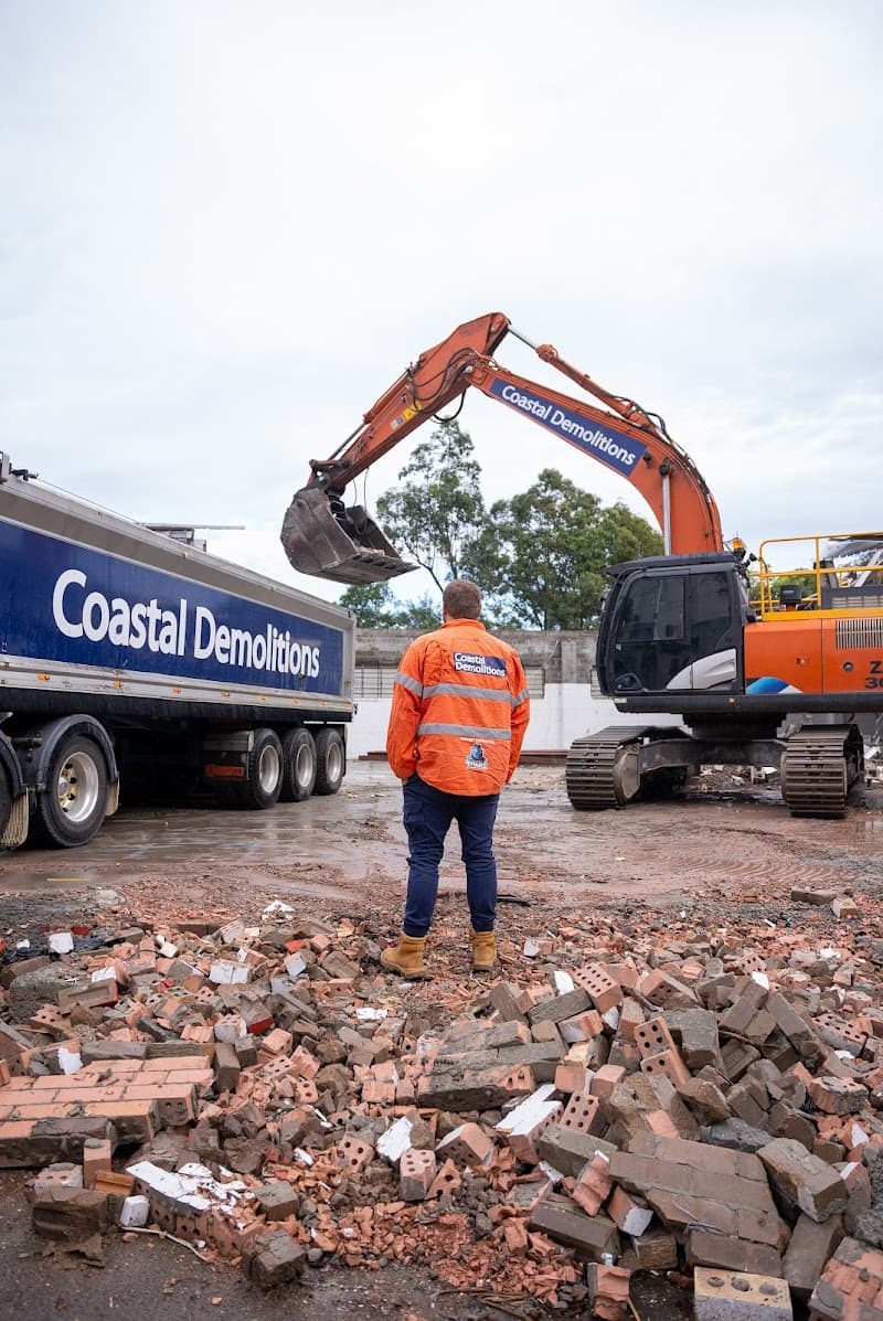 Coastal Demolitions & Asbestos Removal asbestos removal work in Burleigh Heads