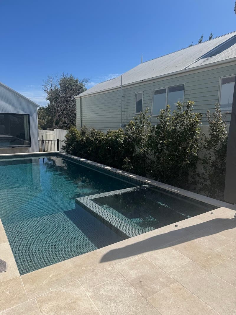 Coastal Pools & Spas pool builder work in Mornington