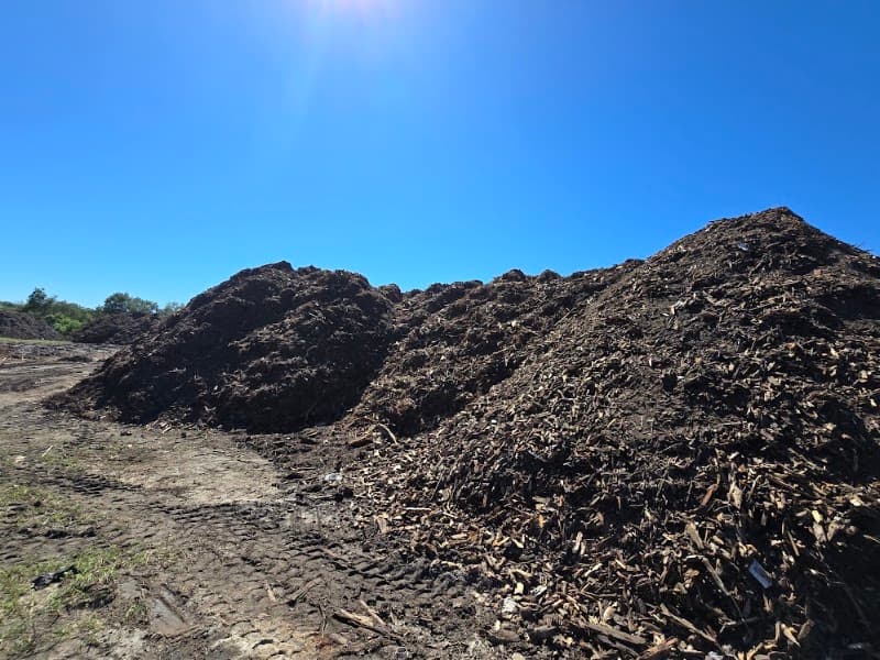 Coastal Sand Soil and Mulch landscaping work in Craignish