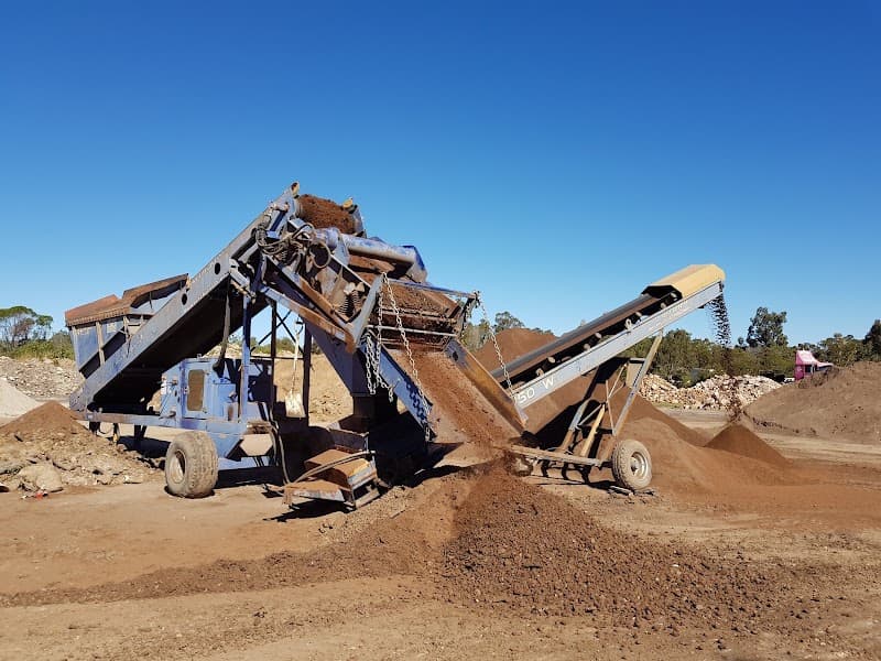 Coastal Sand Soil and Mulch landscaping work in Craignish