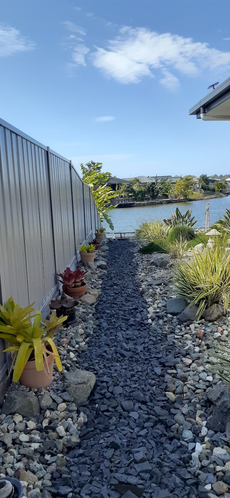 Coastal Sand Soil and Mulch landscaping work in Craignish