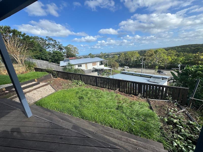 Coastal Tree Barber tree services work in Maroochydore