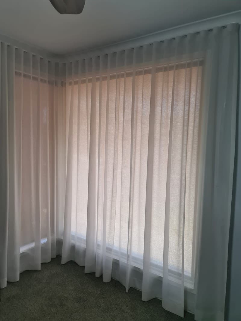 Coastline Blinds & Curtains curtains & blinds work in Mermaid Waters