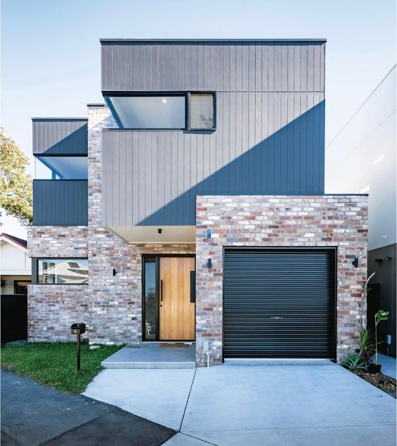 Coastwide Garage Doors Gold Coast garage doors work in Mermaid Waters